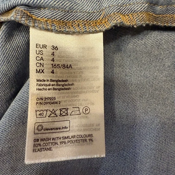 Denim Stretchy Puff Sleeve Dress - Picture 3 of 4